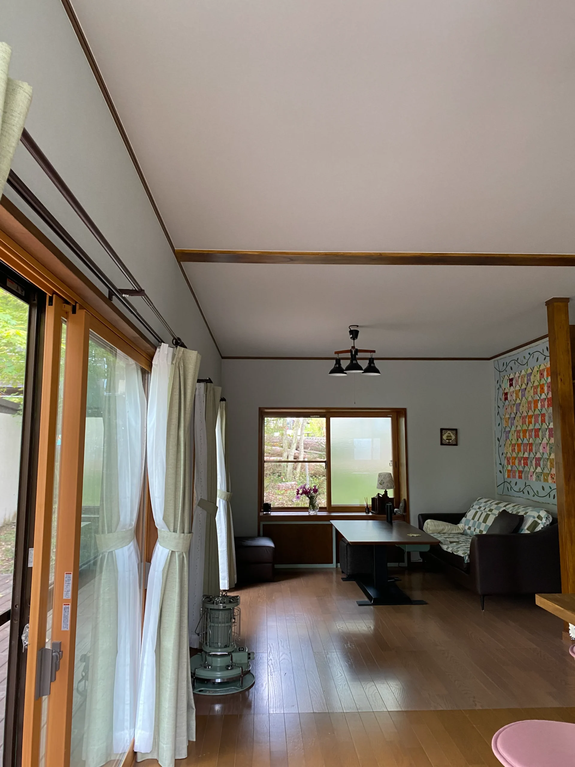 薪ストーブ納入前の部屋の様子