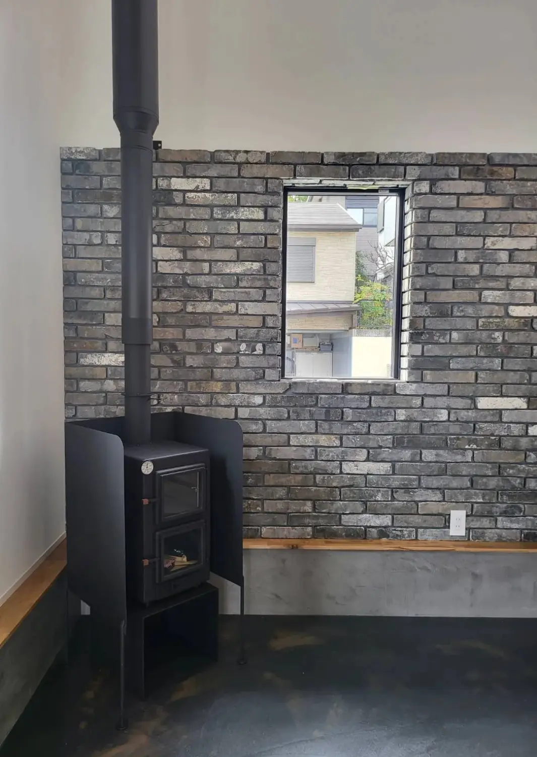 屋根の上の煙突