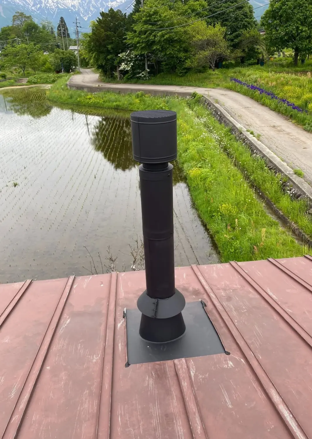 煙突施工の様子