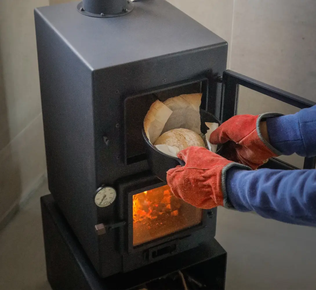 F様の自家製パンをDC-CMで焼く様子